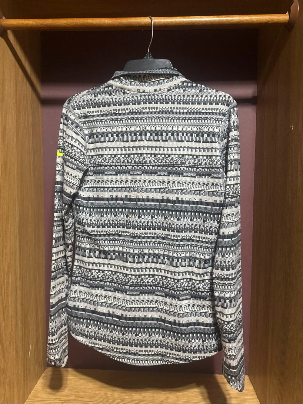 Nike Pro Dri-FIT Women’s L Geometric Print 1/4 Zip Pullover